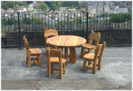 Solid oak garden/patio furniture set Wavy